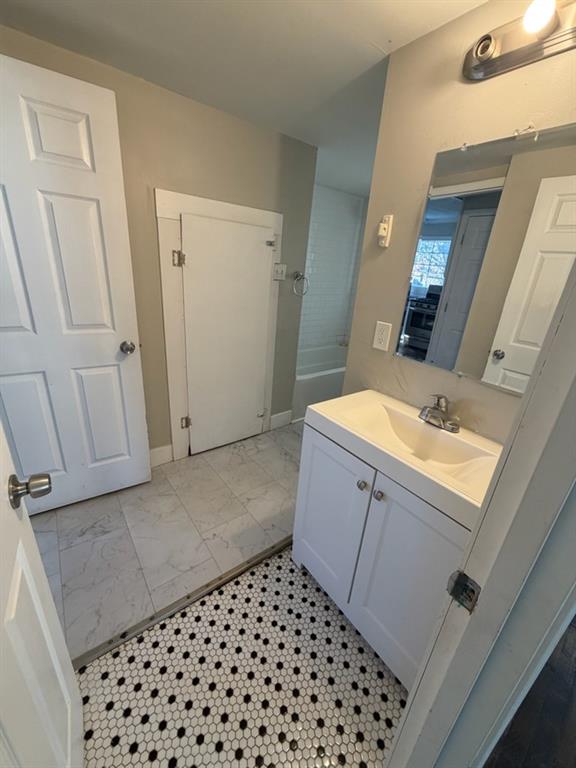 Photo 5 of 1006 W Cliff Street