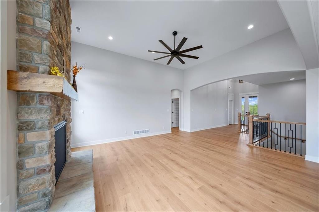 Photo 5 of 1309 Larkspur Place