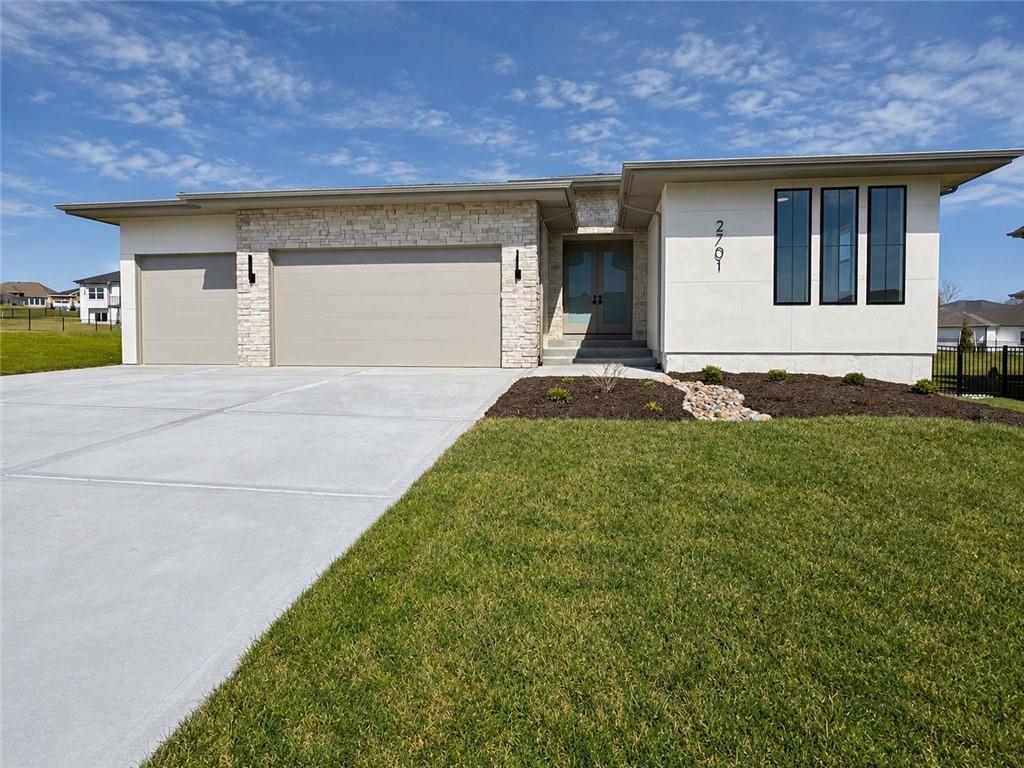 Photo 2 of 2701 Wheatley Drive