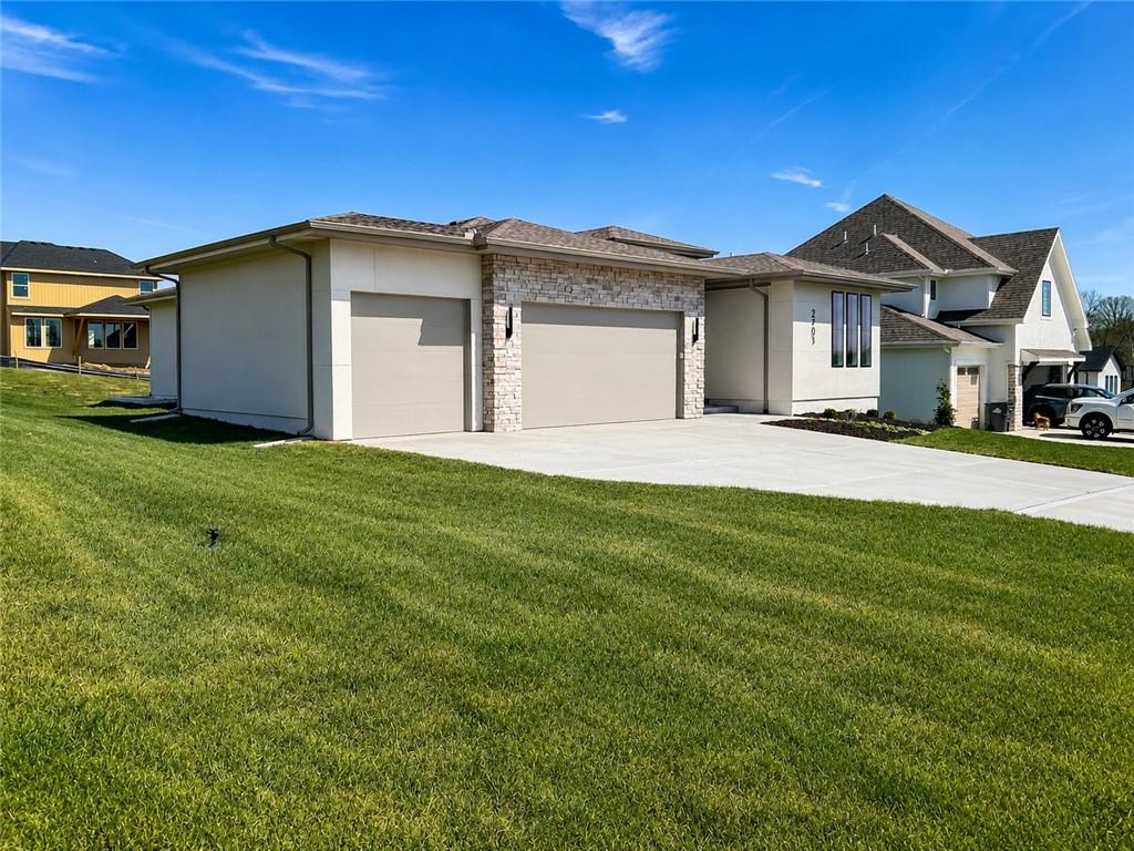 Photo 4 of 2701 Wheatley Drive