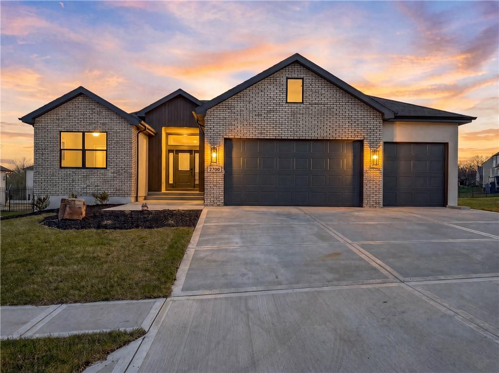 Photo 3 of 2700 Wheatley Drive