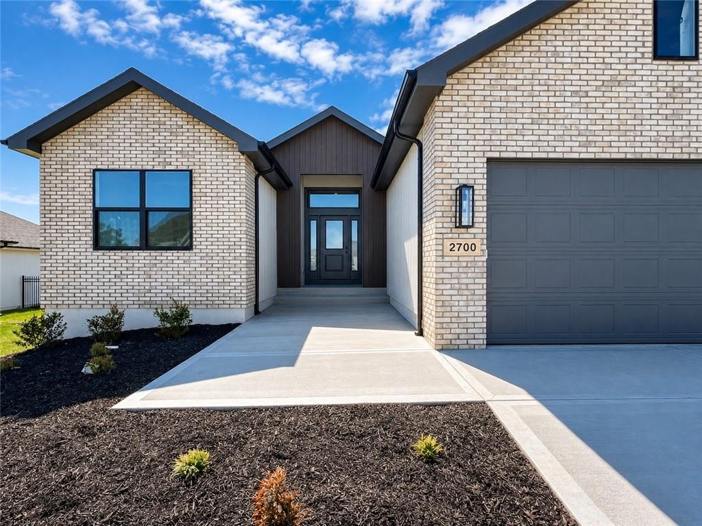 Photo 5 of 2700 Wheatley Drive