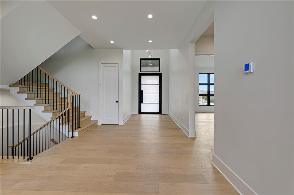 Photo 5 of 17101 Earnshaw Street