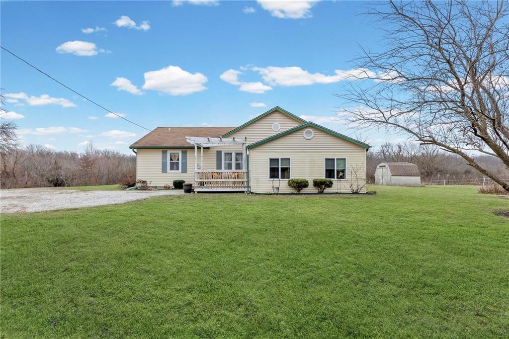 Photo of 314 NE 550th Road