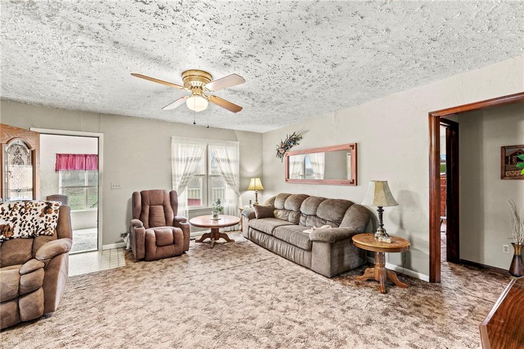 Photo 6 of 314 NE 550th Road