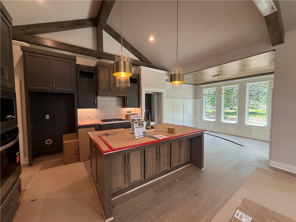 Photo 6 of 2616 NE Woodland Oak Drive