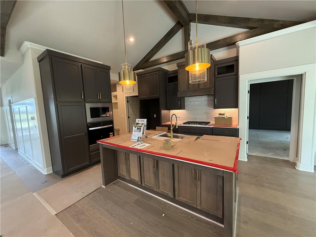 Photo 7 of 2616 NE Woodland Oak Drive