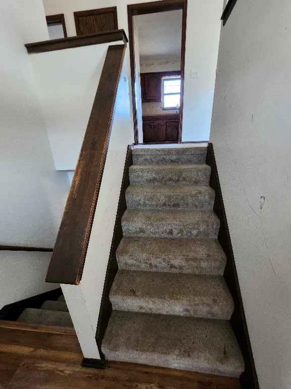 Photo 2 of 18995 Lowell Avenue