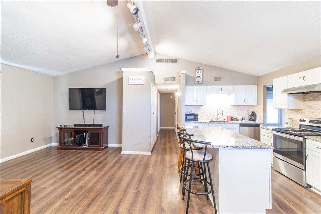 Photo 5 of 206 SW 1671st Road