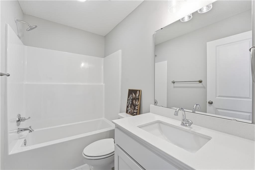 Photo 5 of 501 SW Newport Drive