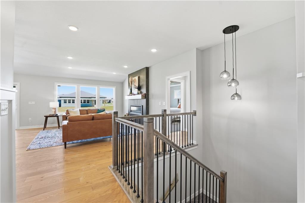 Photo 6 of 501 SW Newport Drive