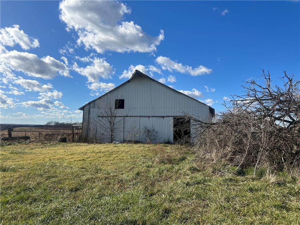 Photo 6 of 12 NW 1400th Road