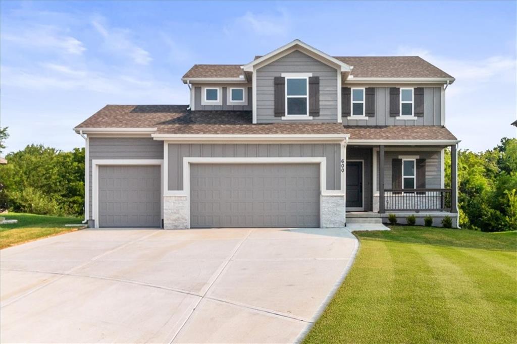 Photo of 600 SW Valley Drive