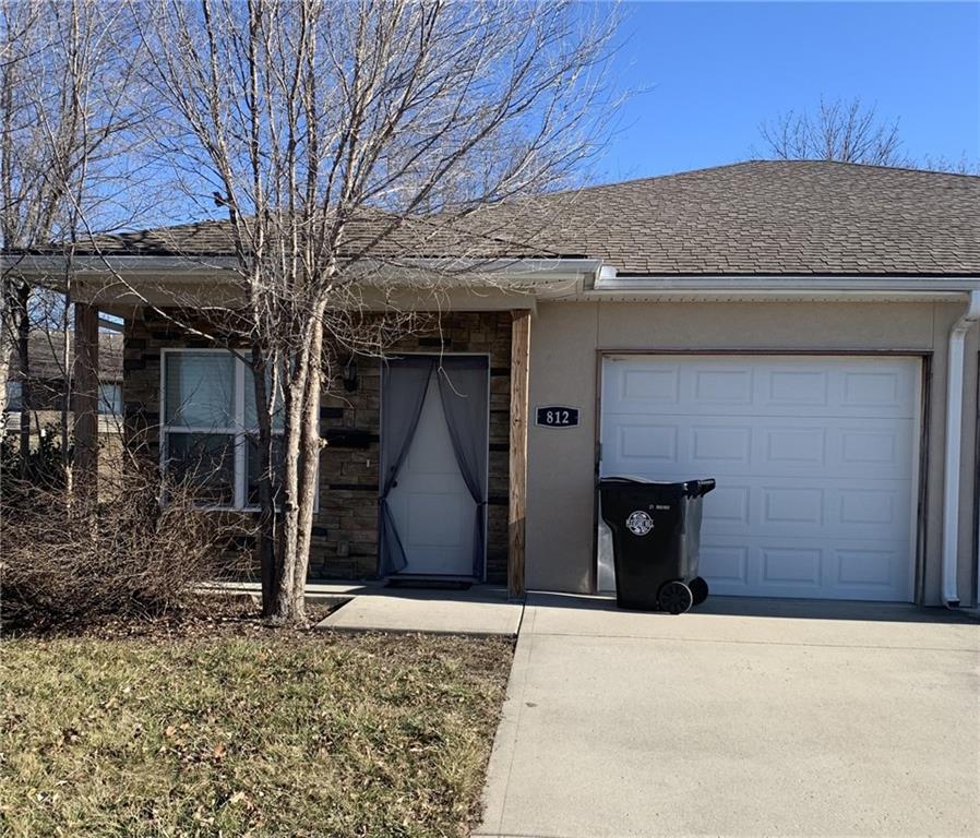 Photo of 812 Riffle Drive in Pleasant Hill, MO