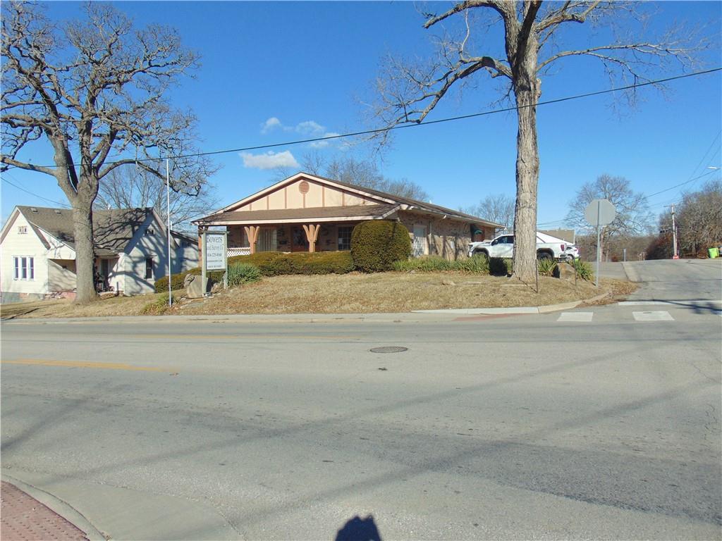 Photo of 1000 W Mechanic Street