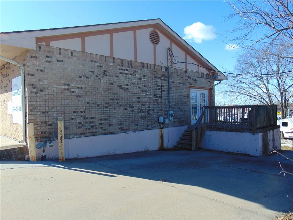Photo 4 of 1000 W Mechanic Street