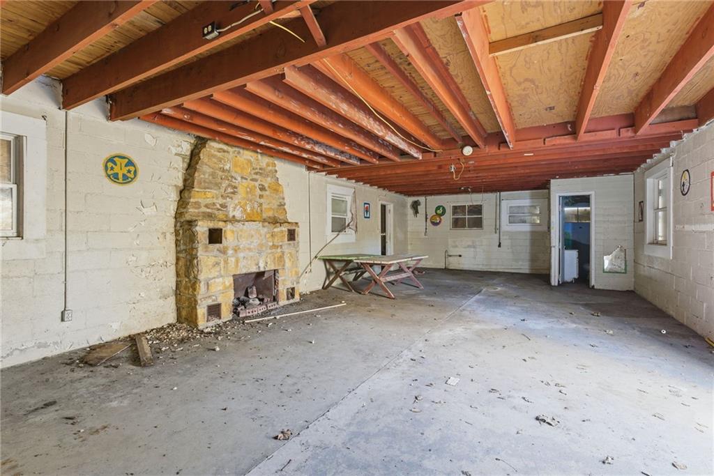 Photo 5 of 532 N Warren Street