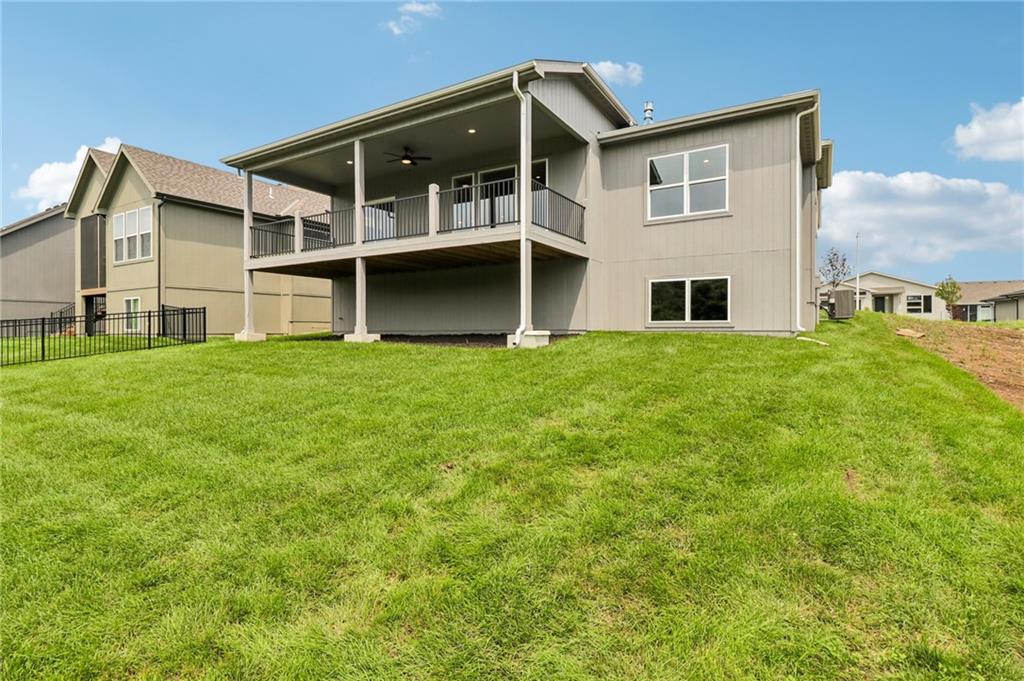 Photo 5 of 16980 S Bradley Drive