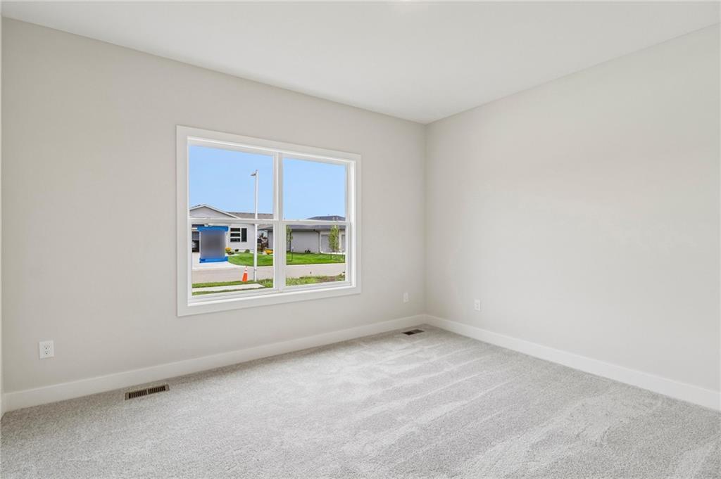 Photo 7 of 16980 S Bradley Drive