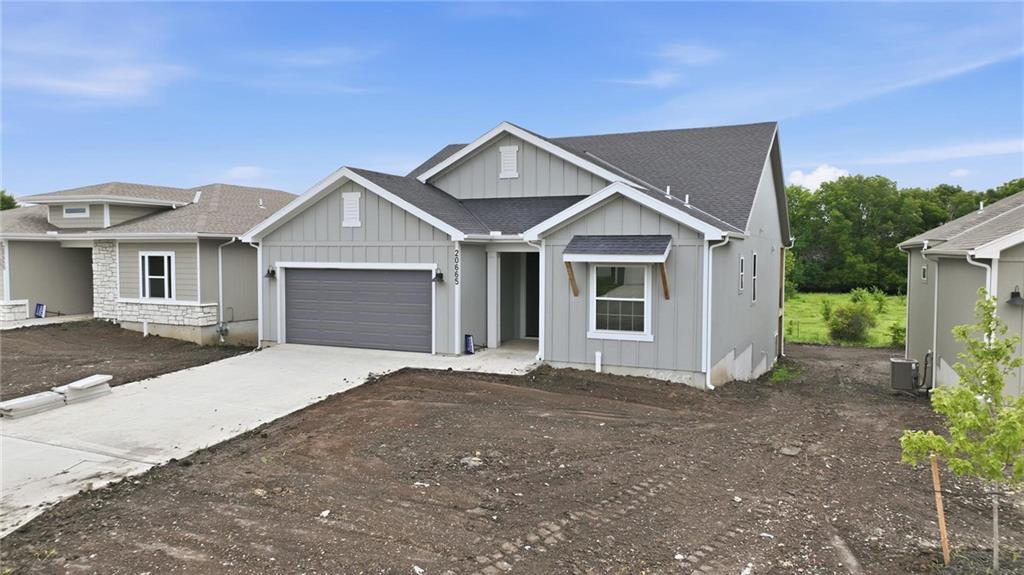 Photo 2 of 20665 Skyview Lane
