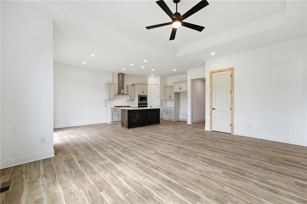 Photo 4 of 20665 Skyview Lane