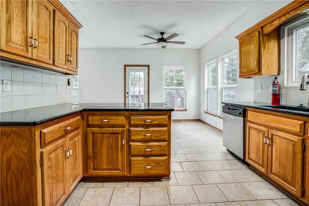 Photo 6 of 728 S Kisner Drive