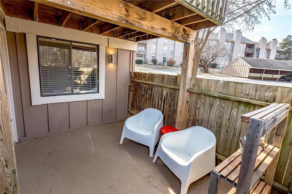 Photo 2 of 12722 W 110th Terrace