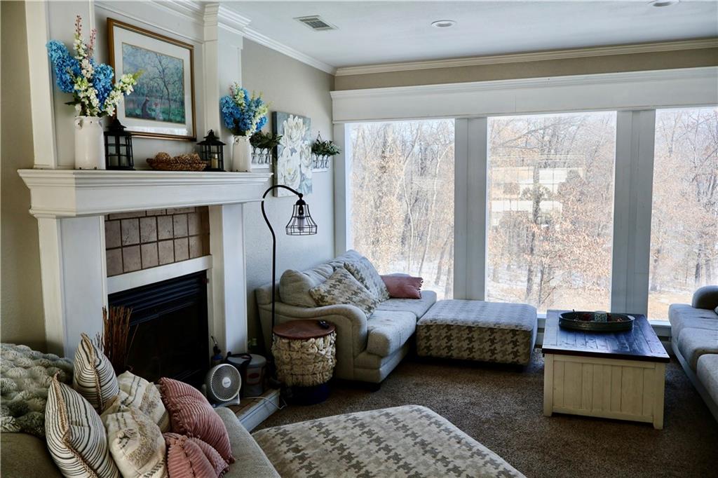 Photo 6 of 962 NW 445 Road