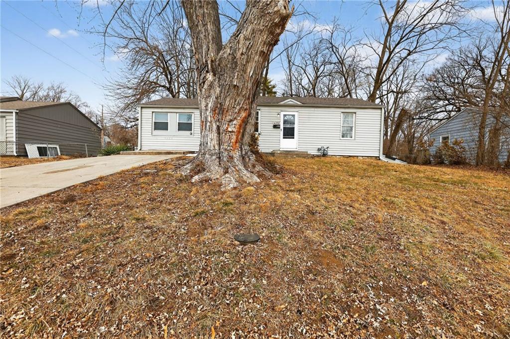 Photo 2 of 6252 Lathrop Avenue