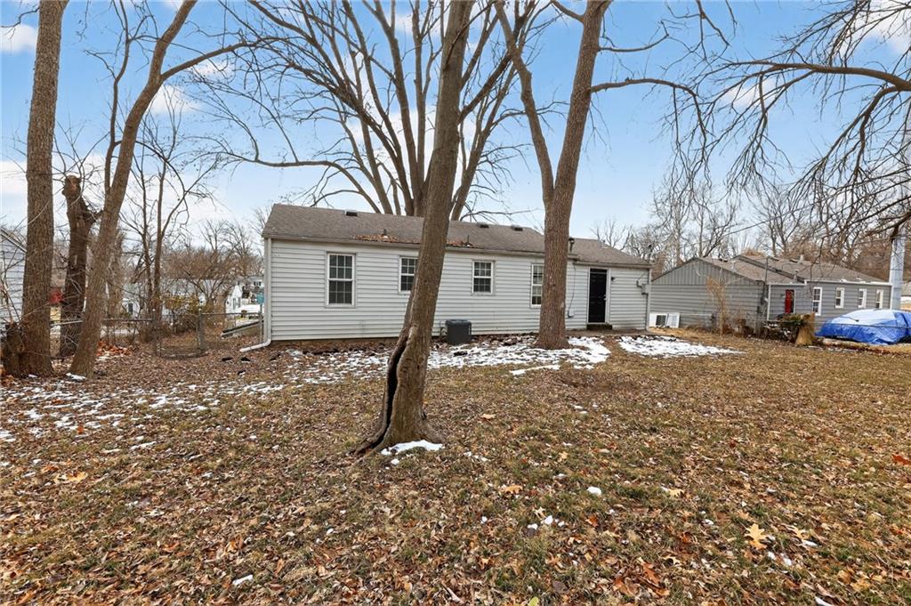 Photo 6 of 6252 Lathrop Avenue