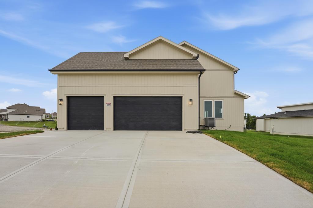 Photo 2 of 8415 NW 90th Street