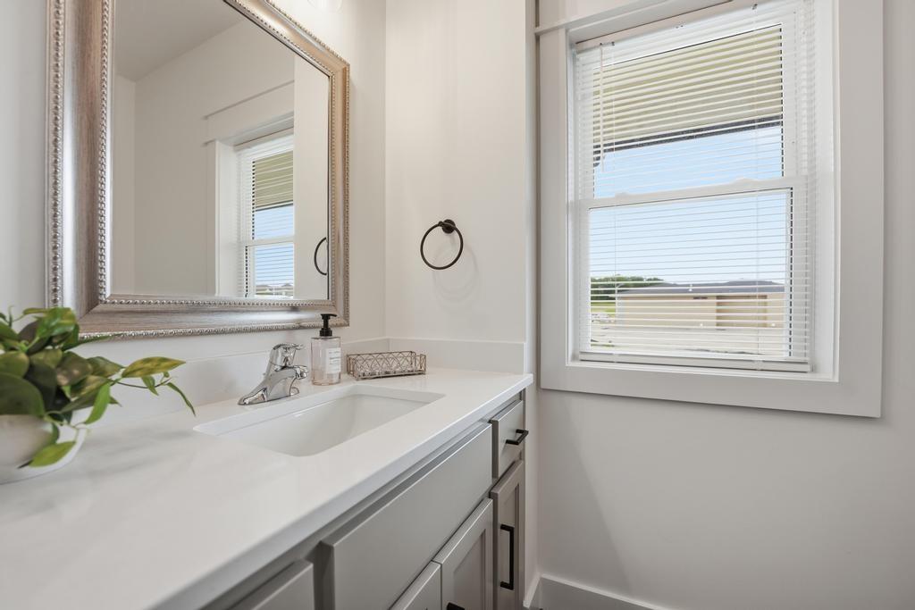Photo 5 of 8415 NW 90th Street