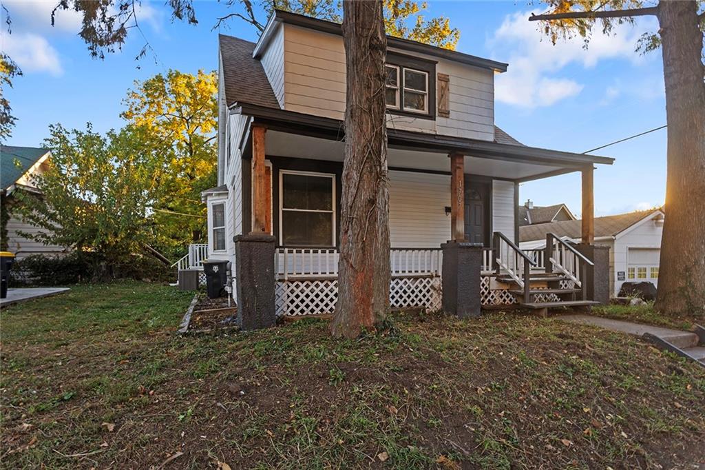 Photo of 1707 W 44th Street