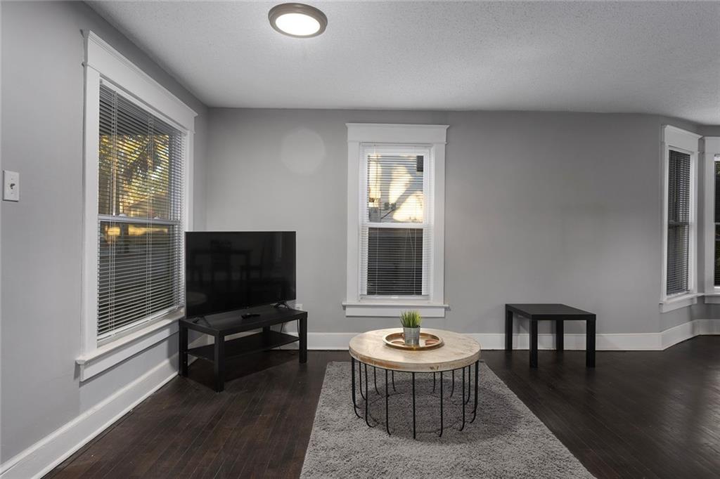 Photo 4 of 1707 W 44th Street