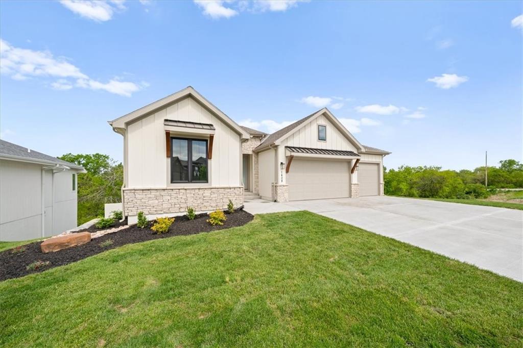 Photo 3 of 1408 Larkspur Place