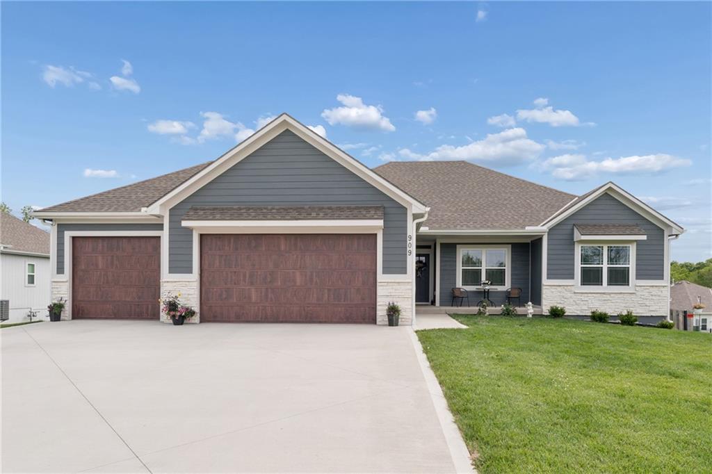 Photo of 909 Captain Merriman Drive