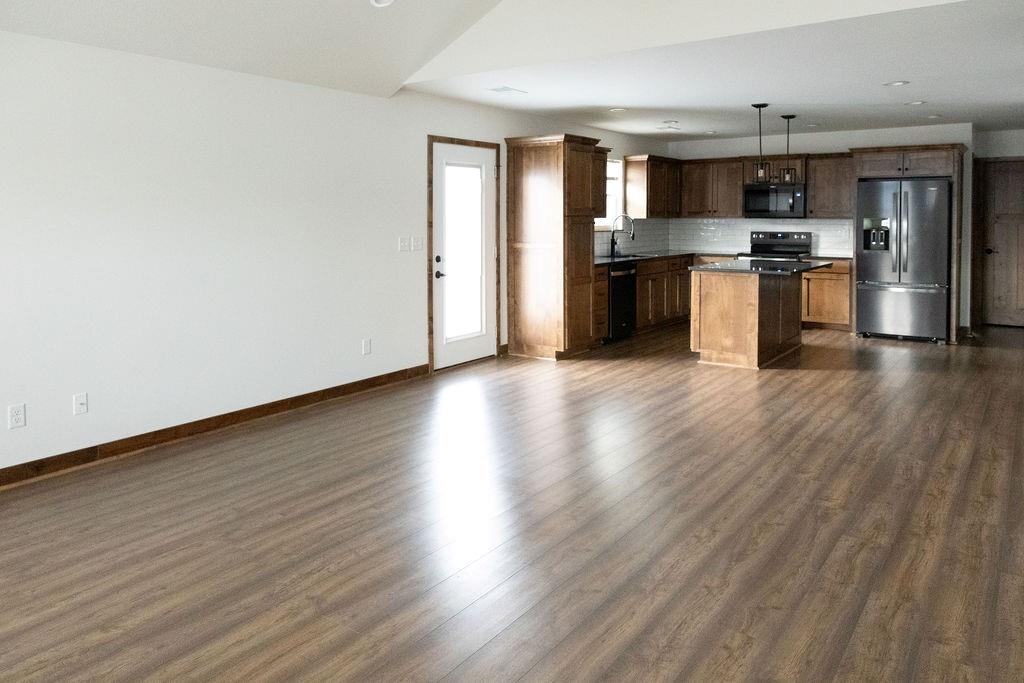 Photo 4 of 609 W Dryden Street