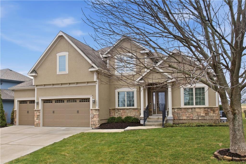 Photo 3 of 1559 Brompton Lane