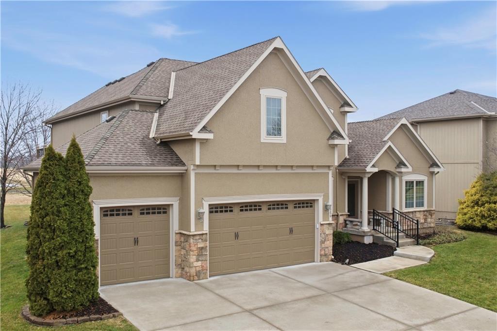 Photo 4 of 1559 Brompton Lane