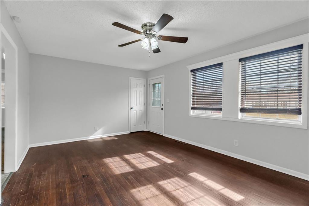 Photo 6 of 5300 NE 62nd Street