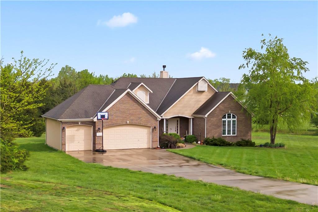 Photo 3 of 28919 Hackberry Circle