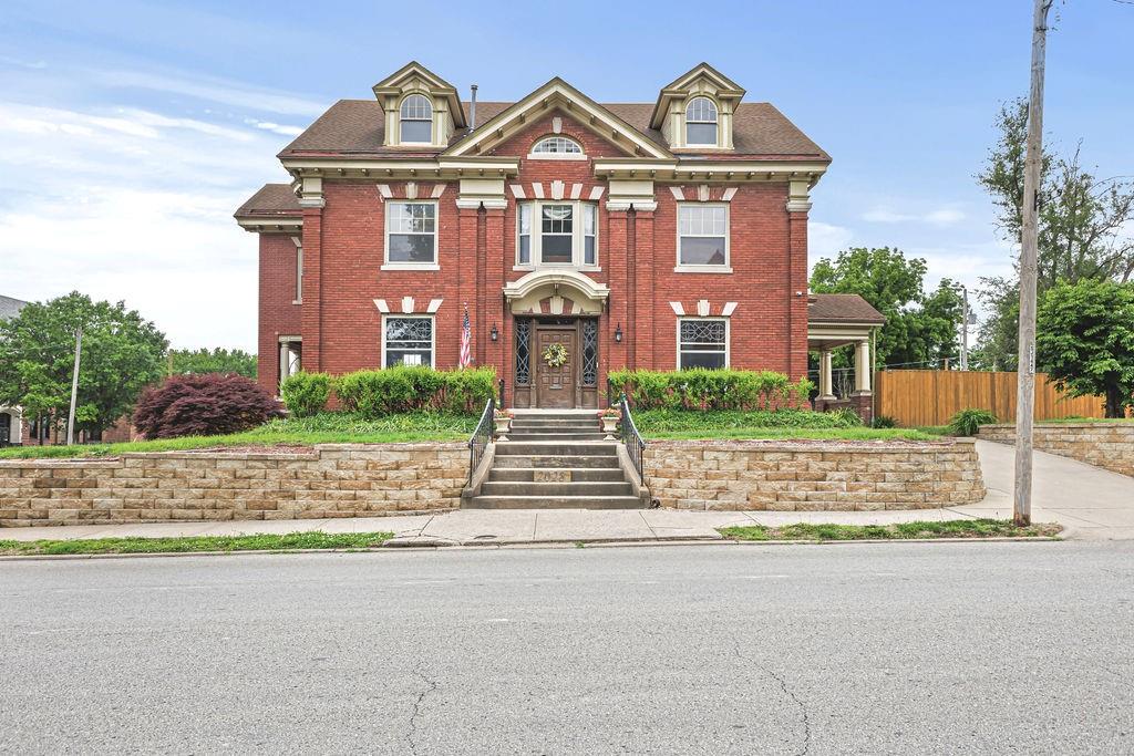 Photo of 2028 Clay Street