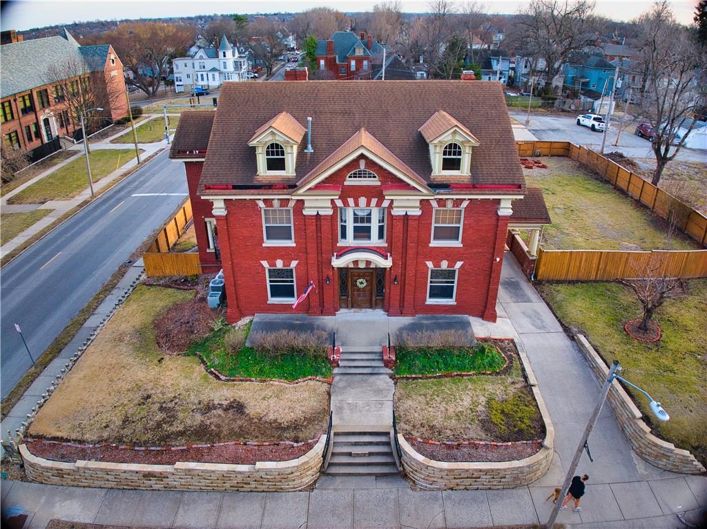 Photo 2 of 2028 Clay Street
