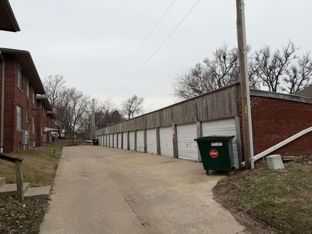 Photo 3 of 2511-2517 mitchell Avenue