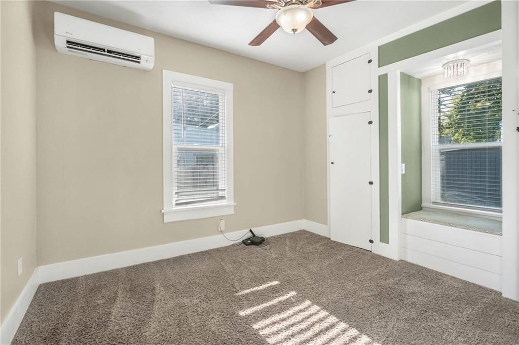 Photo 4 of 900 Walnut Avenue