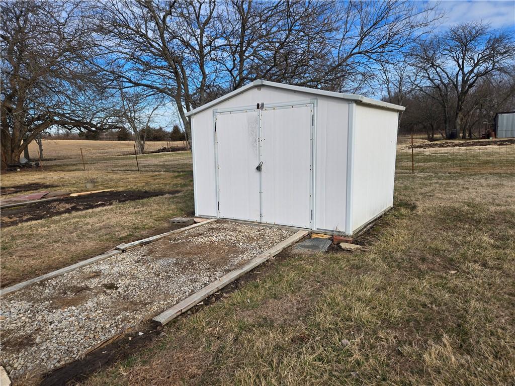 Photo 7 of 32188 Osawatomie Road