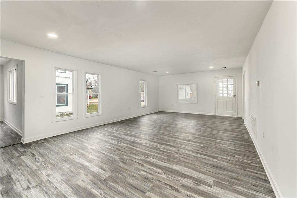 Photo 6 of 209 Brown Avenue