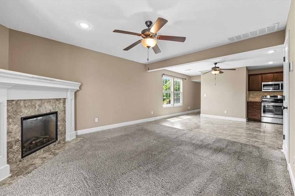 Photo 6 of 5401 N Hickory Street