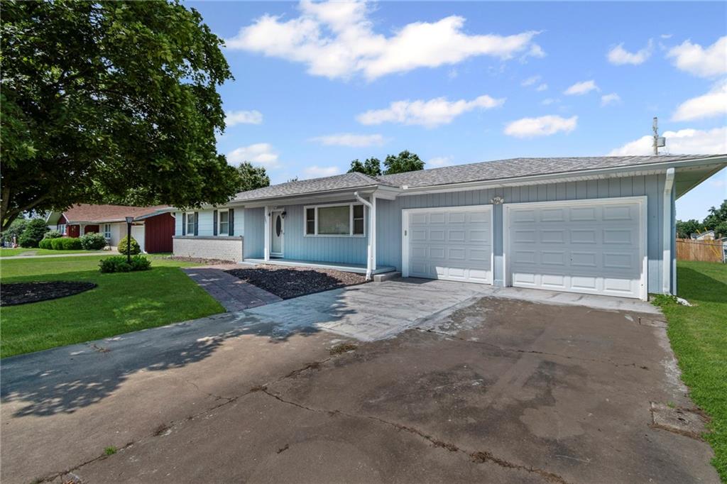 Photo 2 of 207 Kristine Avenue