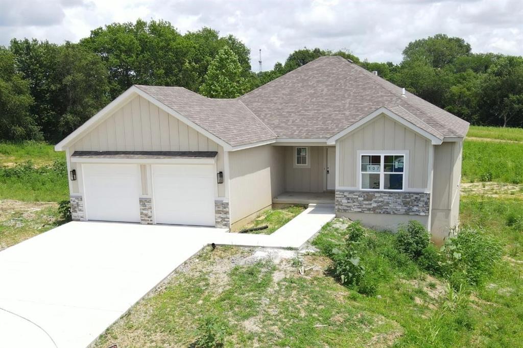 Photo of 107 JOHNSON Circle